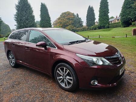 TOYOTA AVENSIS 1.8 V-Matic TR